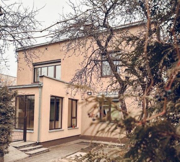 Privatus darželis Naujamiestyje, Vilniuje – Auginu Vaiką
